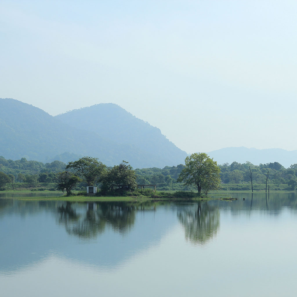 sri_lanka_lake